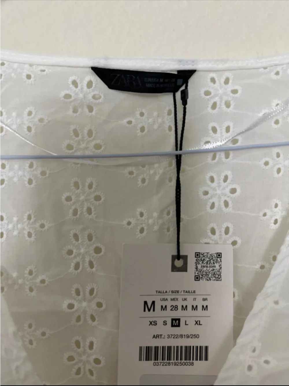 Zara White Eyelet V-Neck Peplum Blouse